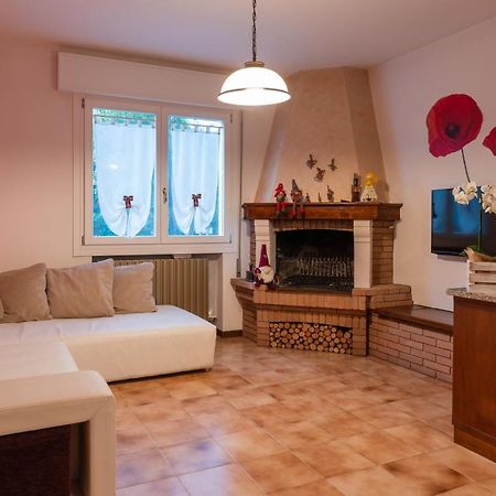 Al Casale B&B Casalserugo Dış mekan fotoğraf